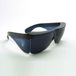 Noir Large Frame / Nearly Black Lens (very dark grey)
